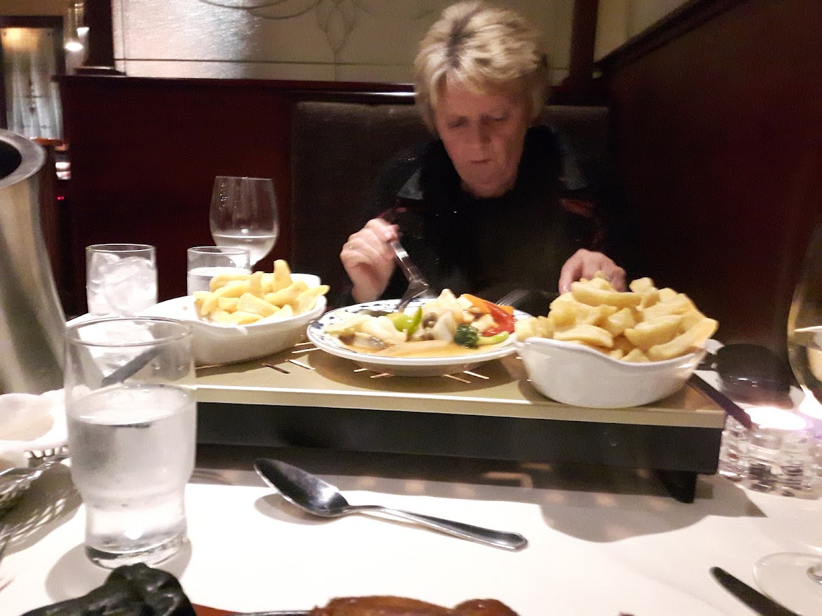 Pearls Chinese Restaurant - Photo 8
