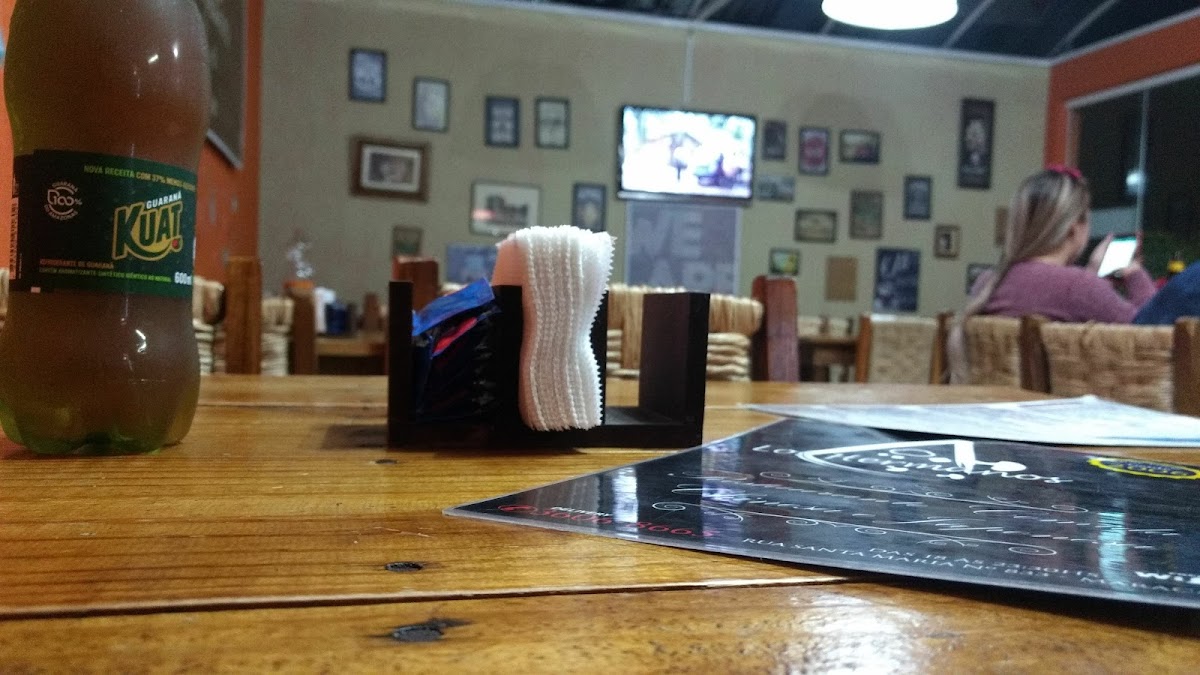 Los Hermanos Pizzaria - Photo 3
