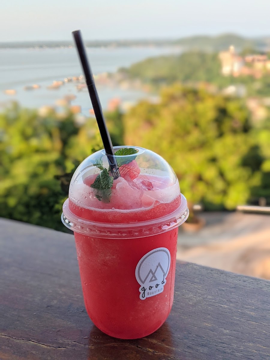 Good Mountain Cafe - Photo 8