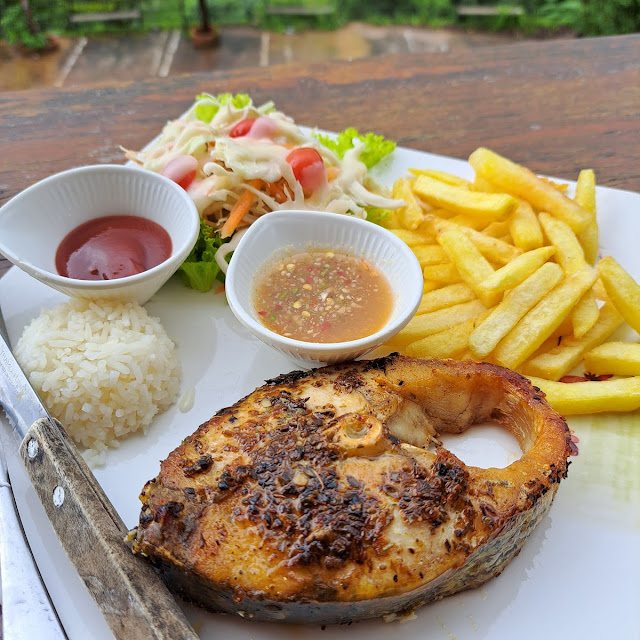สเต็กไก่ทอด