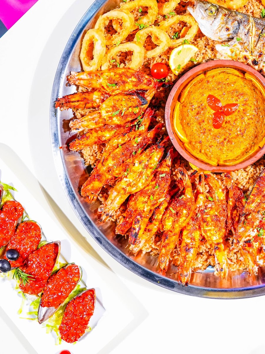 مطعم أسماك الحلقة أبوظبي | Asmak Alhalqa Seafood Restaurant - Photo 2