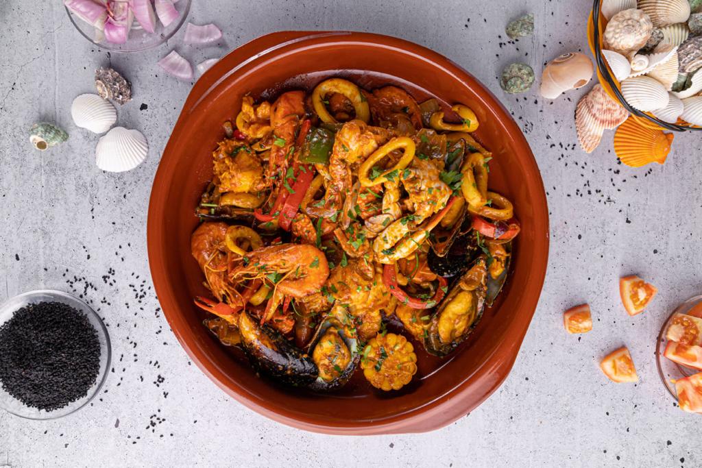 مطعم أسماك الحلقة أبوظبي | Asmak Alhalqa Seafood Restaurant - Photo 6