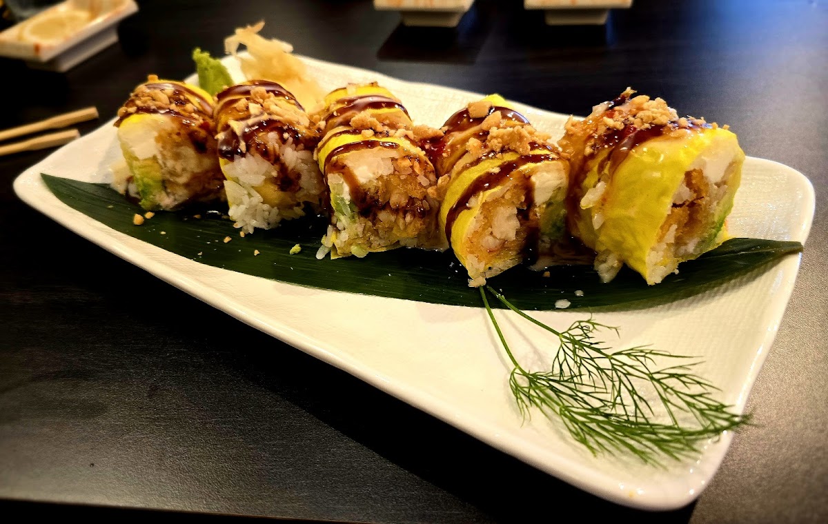 Sumo Sushi Hibachi Thai - Photo 7