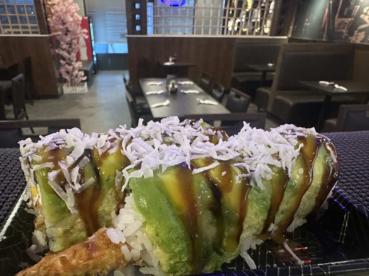 Sumo Sushi Hibachi Thai - Photo 8