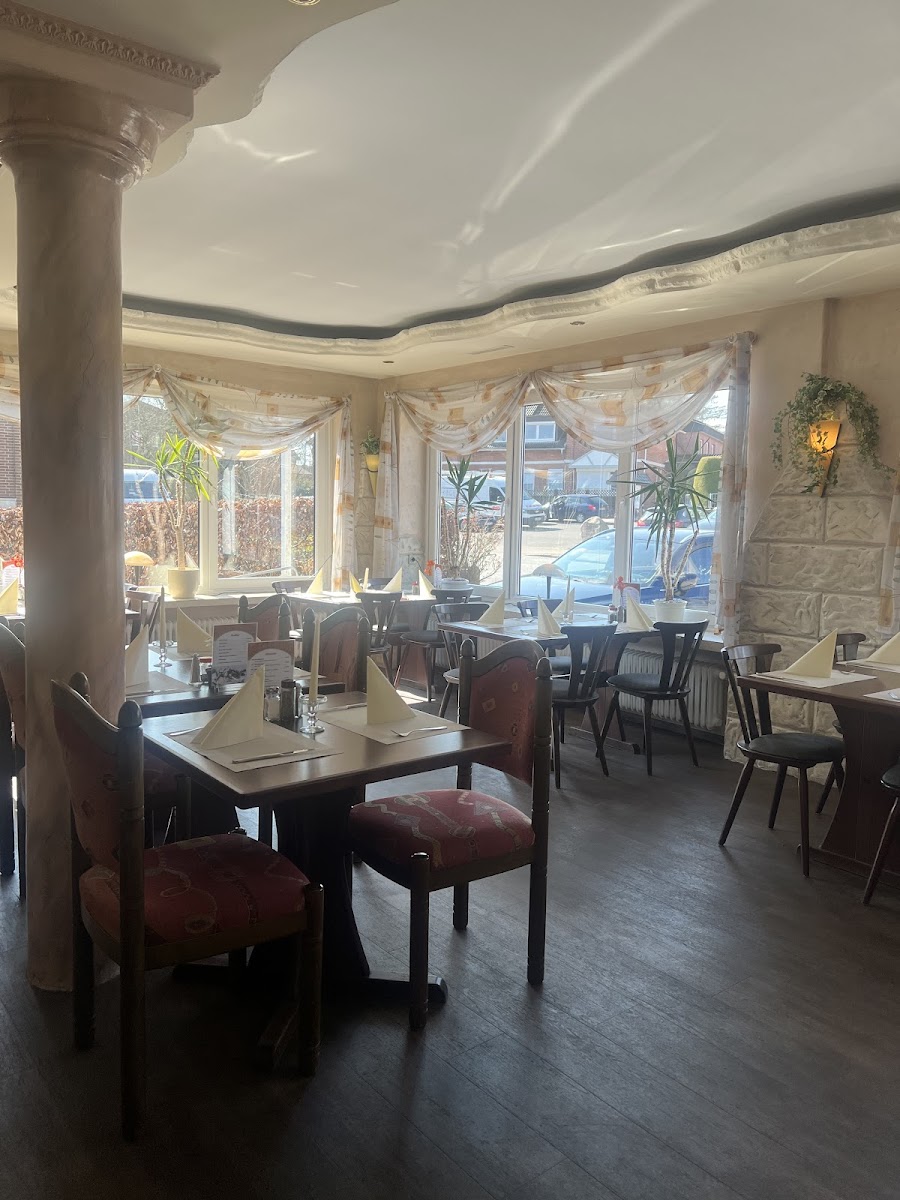 Restaurant 'Dubrovnik' in Leezen - Photo 3