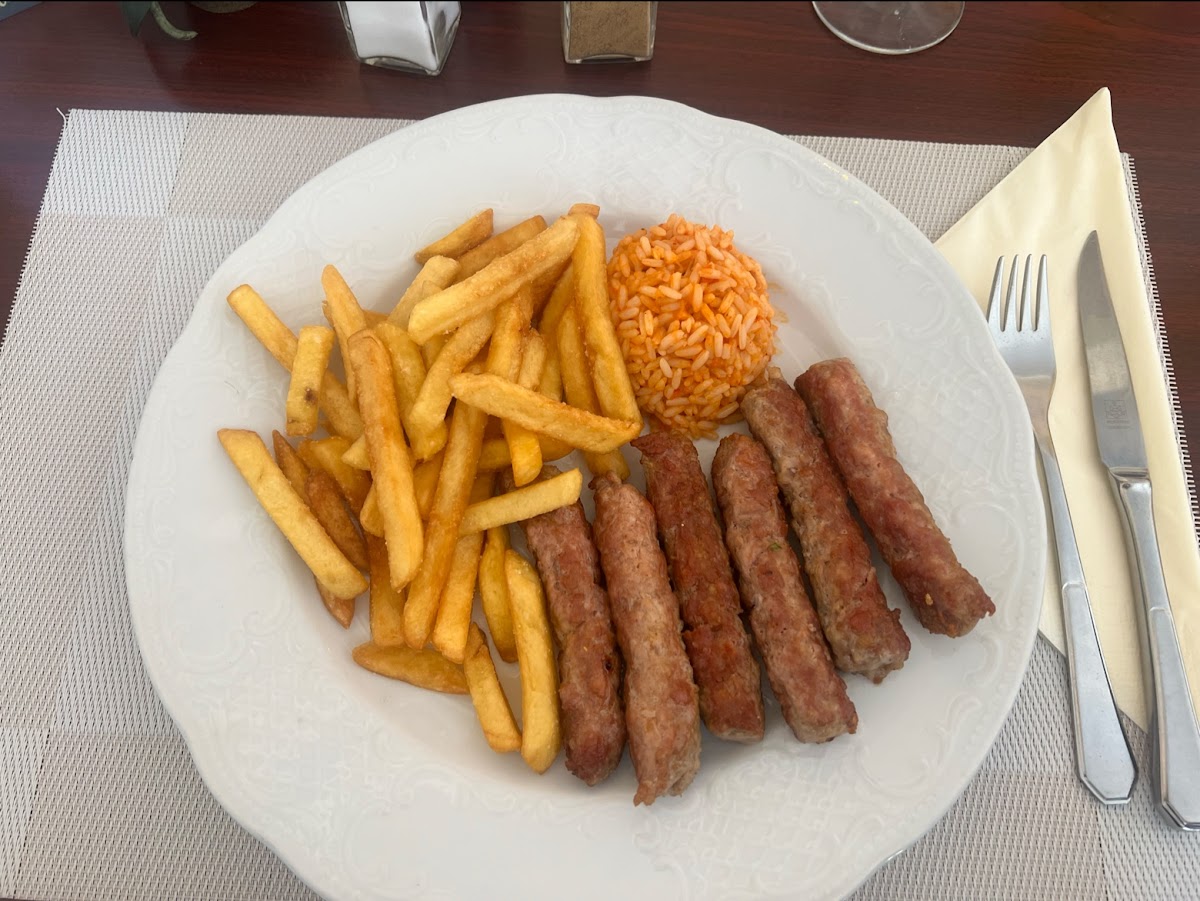 Restaurant 'Dubrovnik' in Leezen - Photo 8