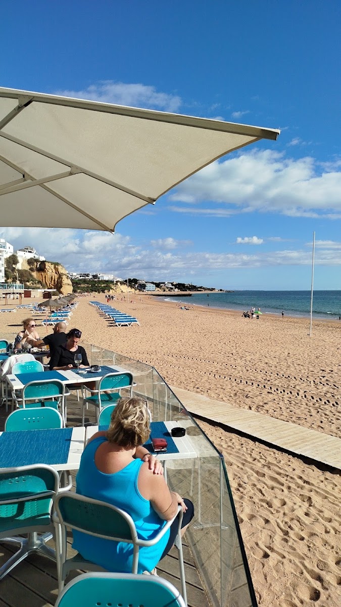 Roca Beach Bar & Restaurante - Photo 9