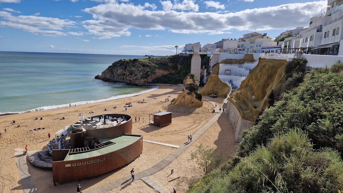 Roca Beach Bar & Restaurante - Photo 4