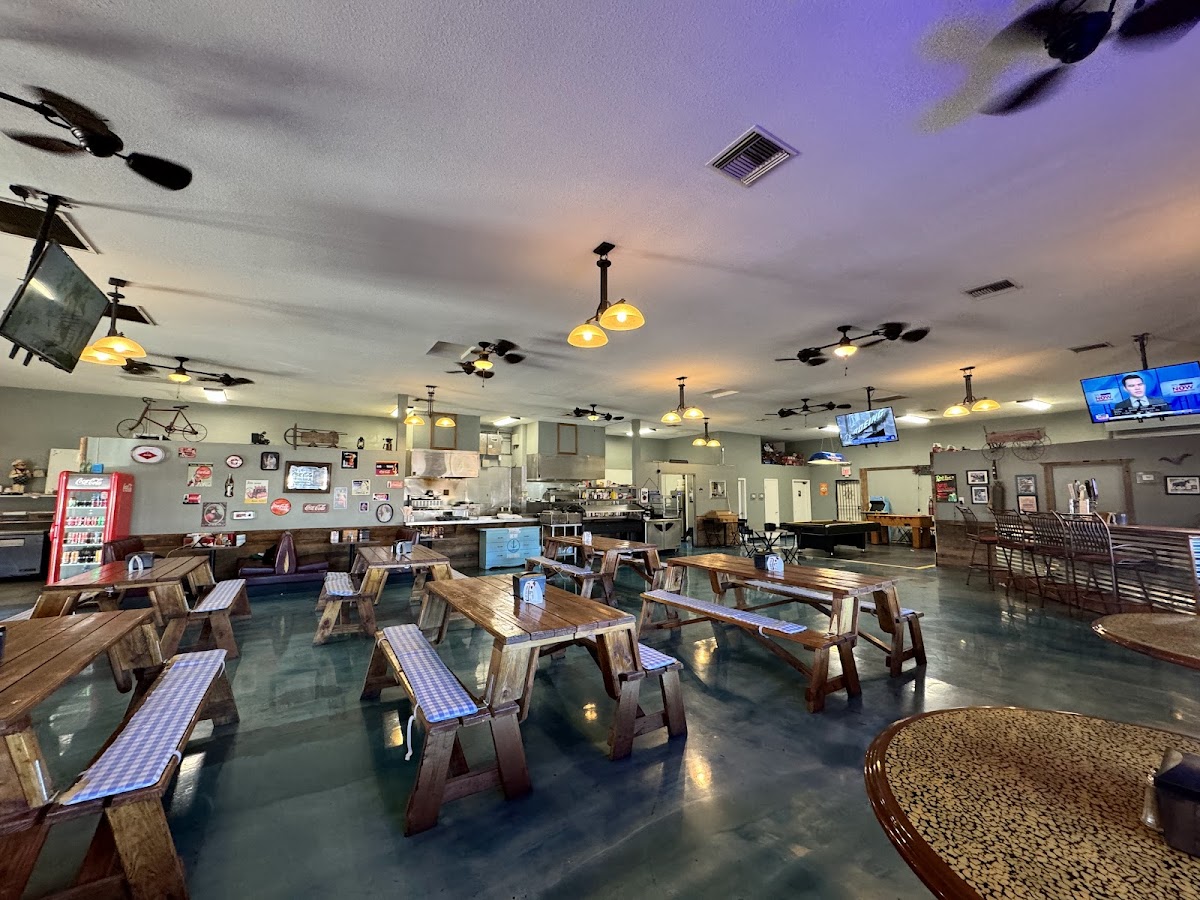 Anchor Smokehouse - Photo 2