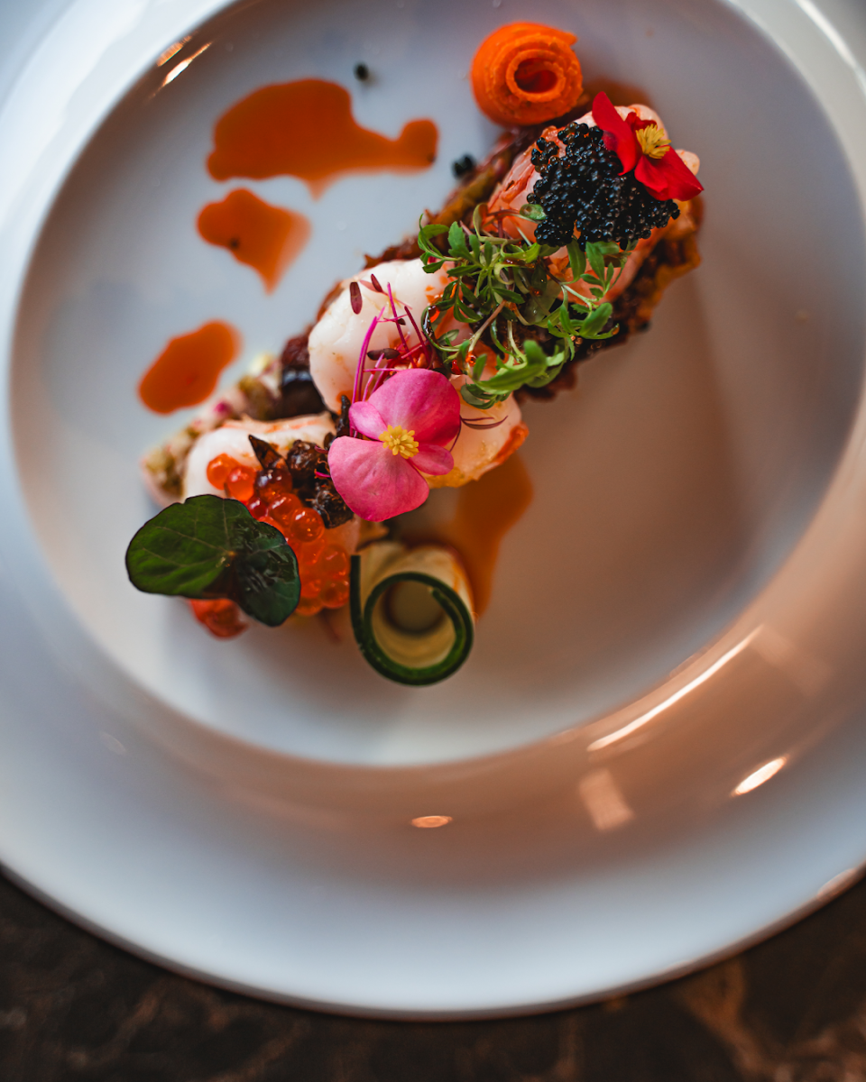 Divino Restaurant & Lounge - Photo 3