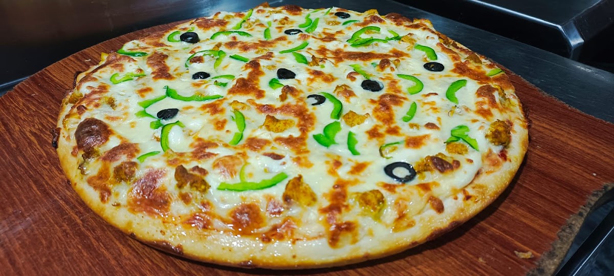 Aziz Khan Pizza & Burger Point - Photo 9