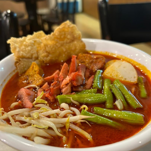 gn21 Dry Curry Ipoh Chicken Hor Fun