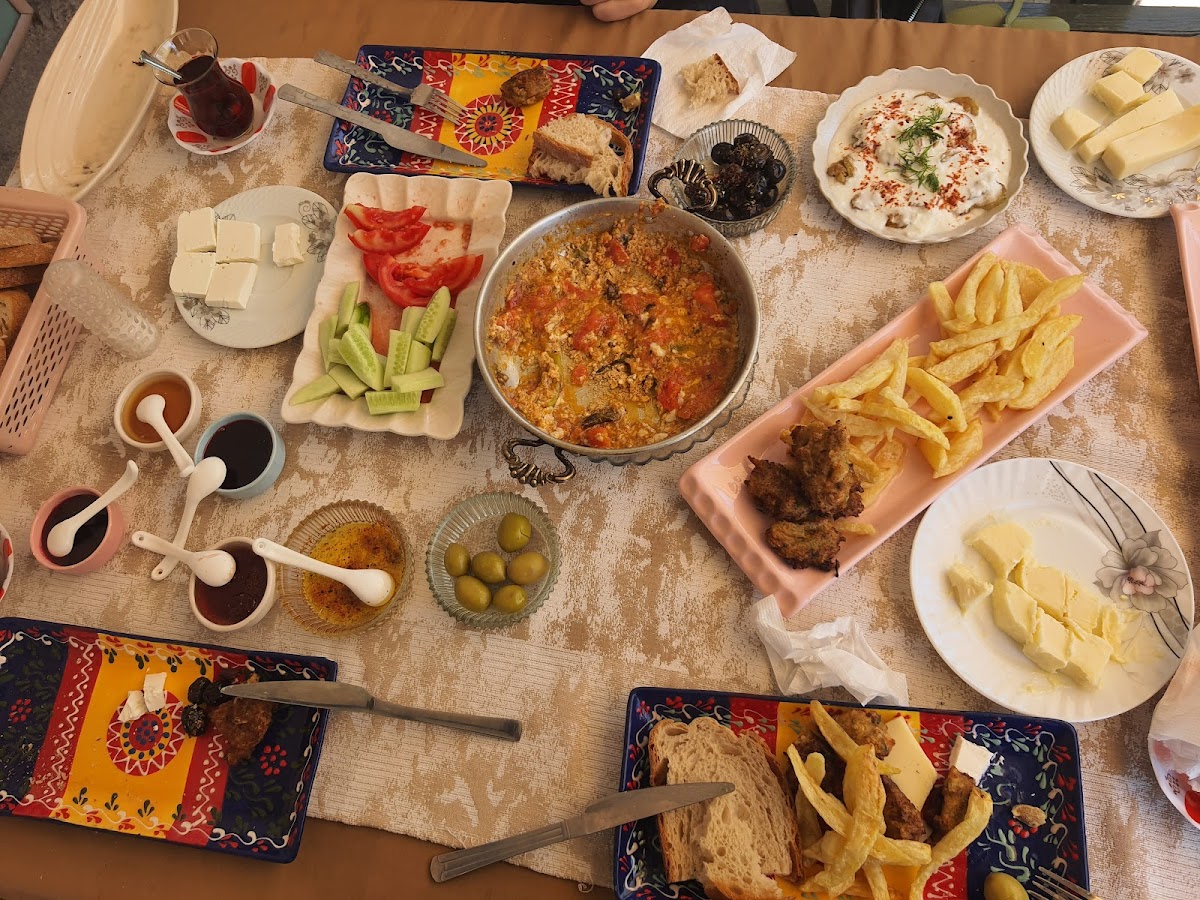 Gölyazı Göl Kıyı Restoran - Photo 4