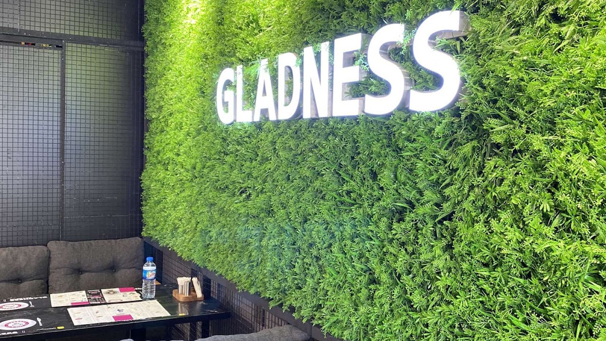 Gladness cafe - Photo 3