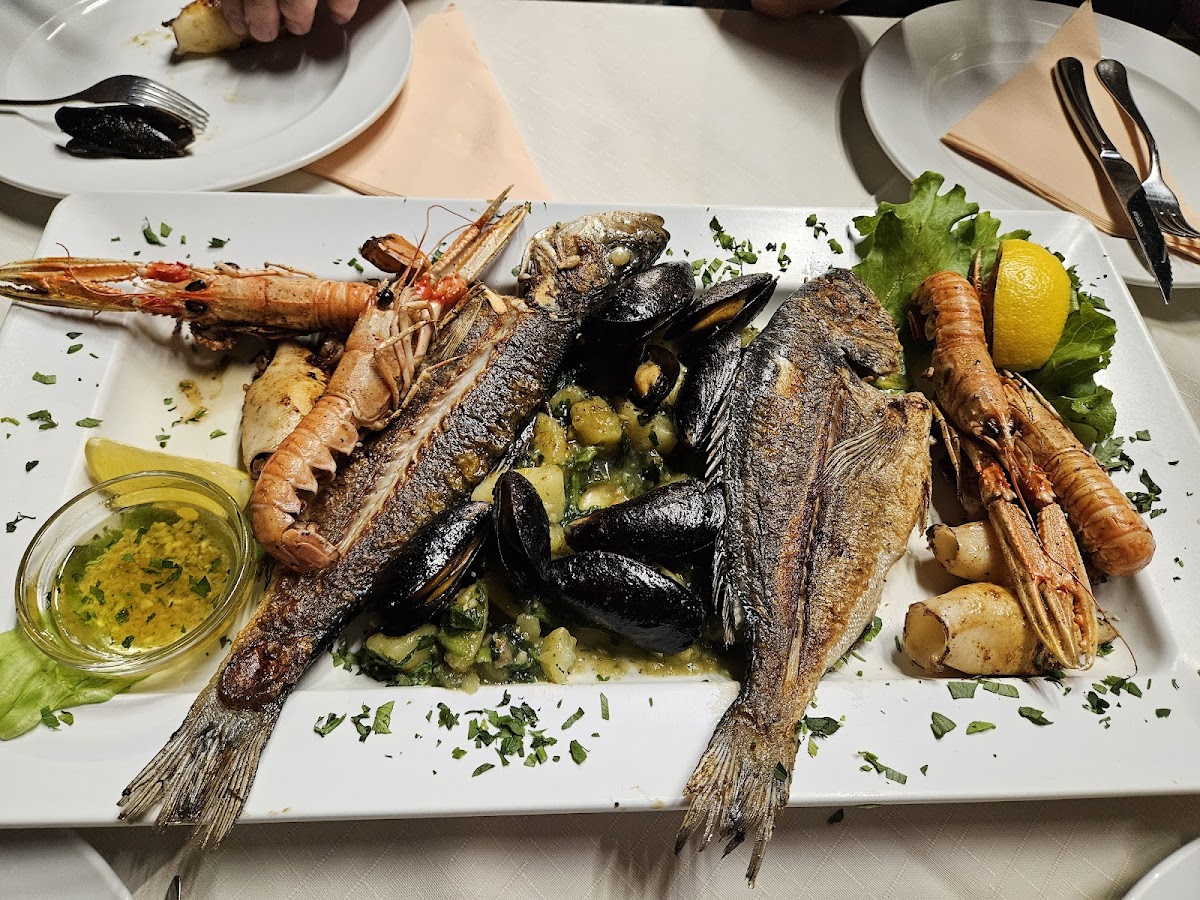 Restaurant Konoba Garibaldi - Photo 2