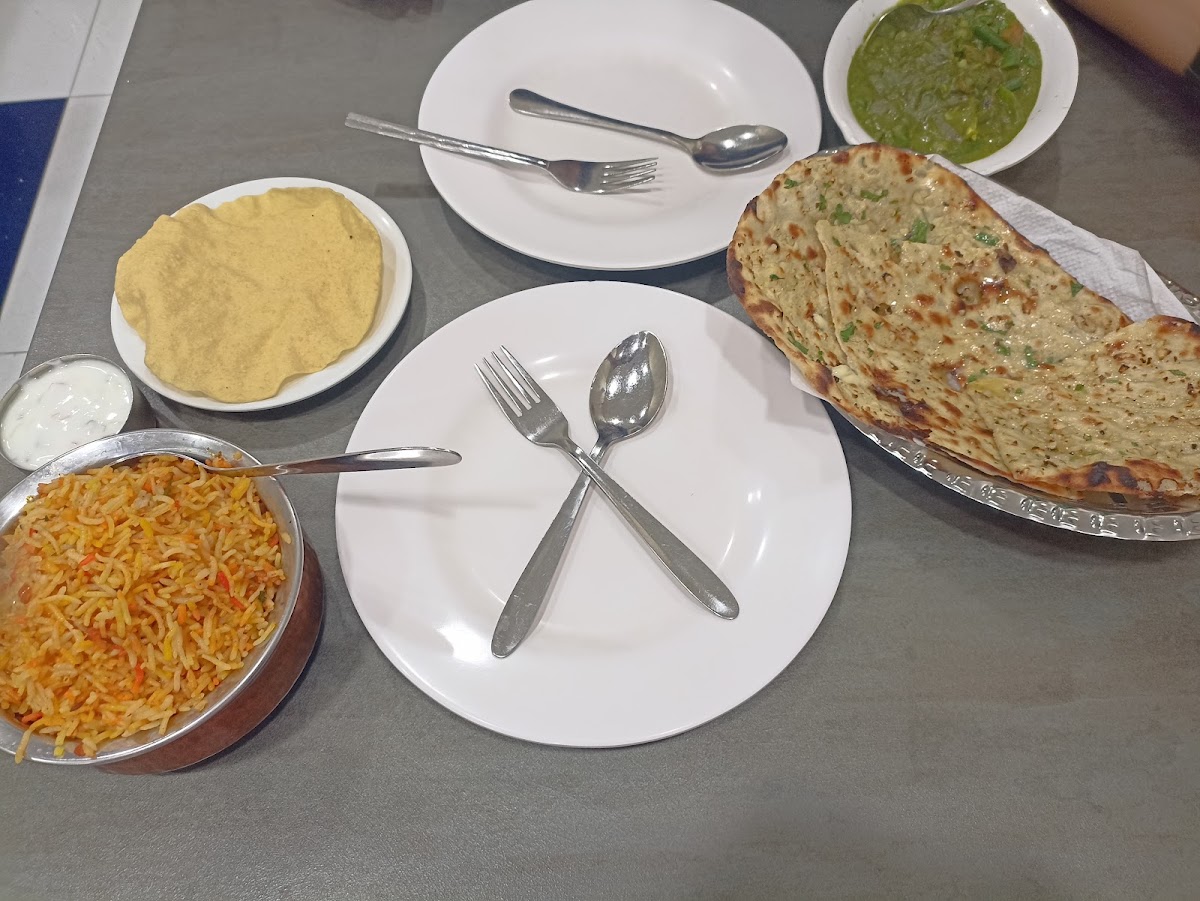 Mumbai Swadisth Restaurant LLC - Photo 7
