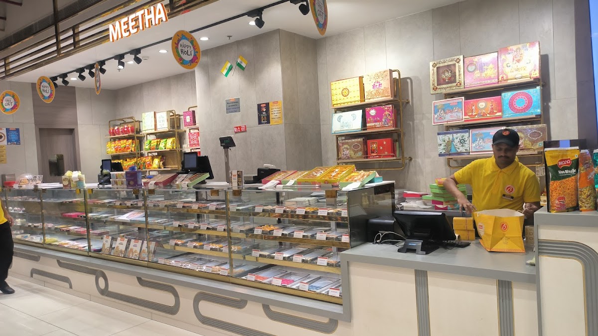 Bikanervala | The Esplanade Mall Sector 37 Gurugram - Photo 3