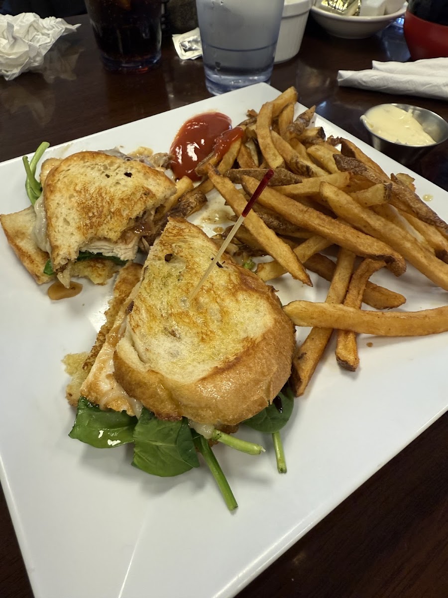 New Day Cafe - Photo 9