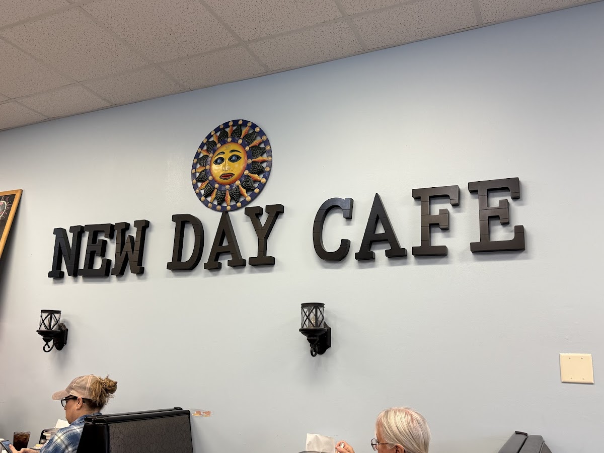 New Day Cafe - Photo 6