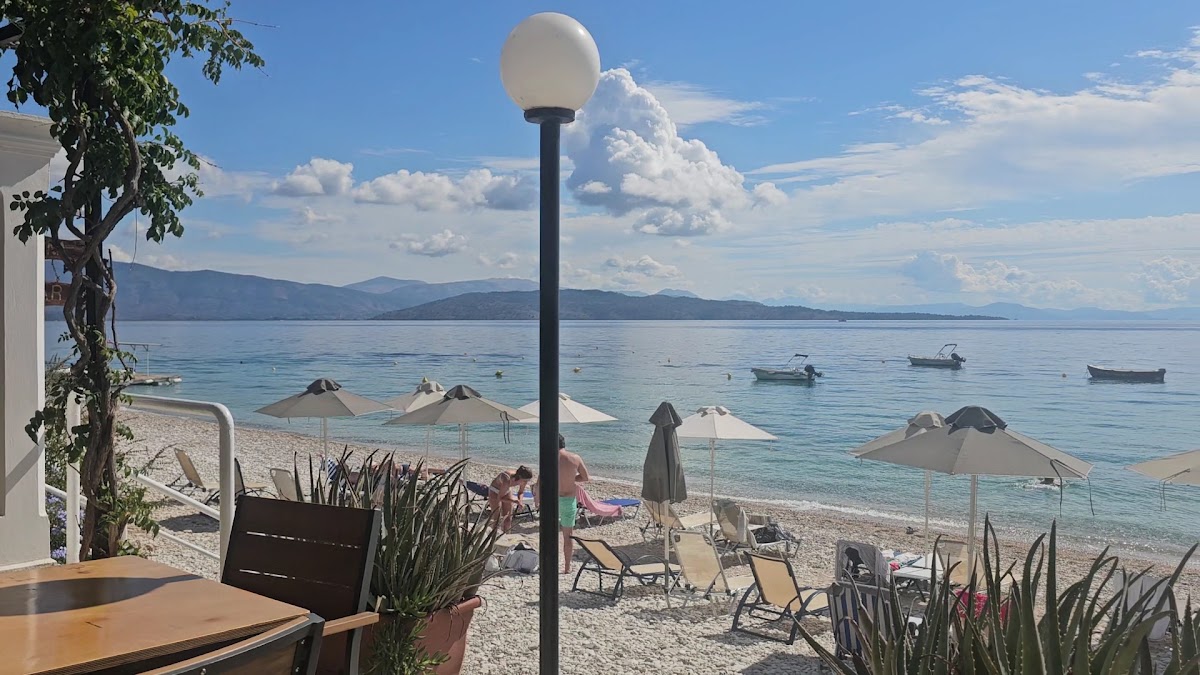 Yiannis Taverna Krouzeri - Photo 1