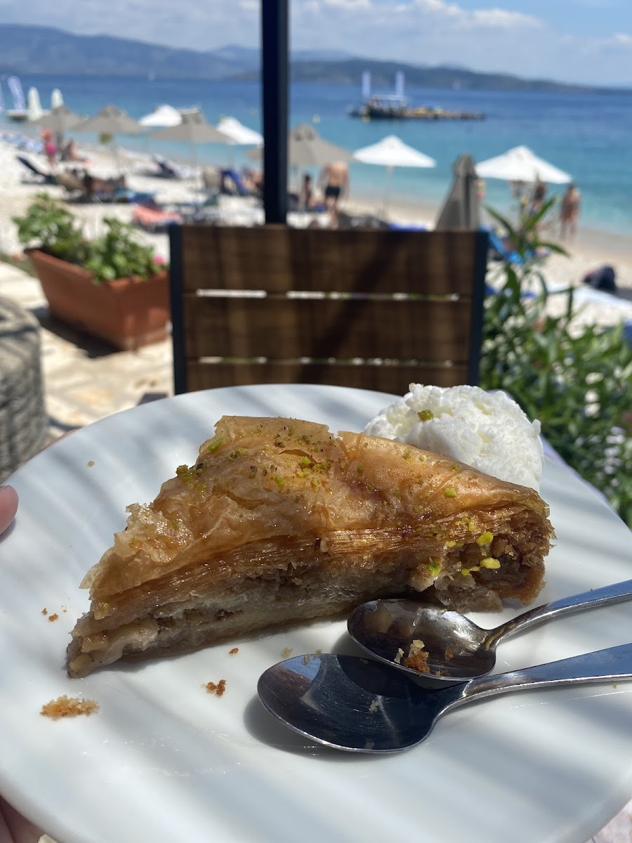 Yiannis Taverna Krouzeri - Photo 6
