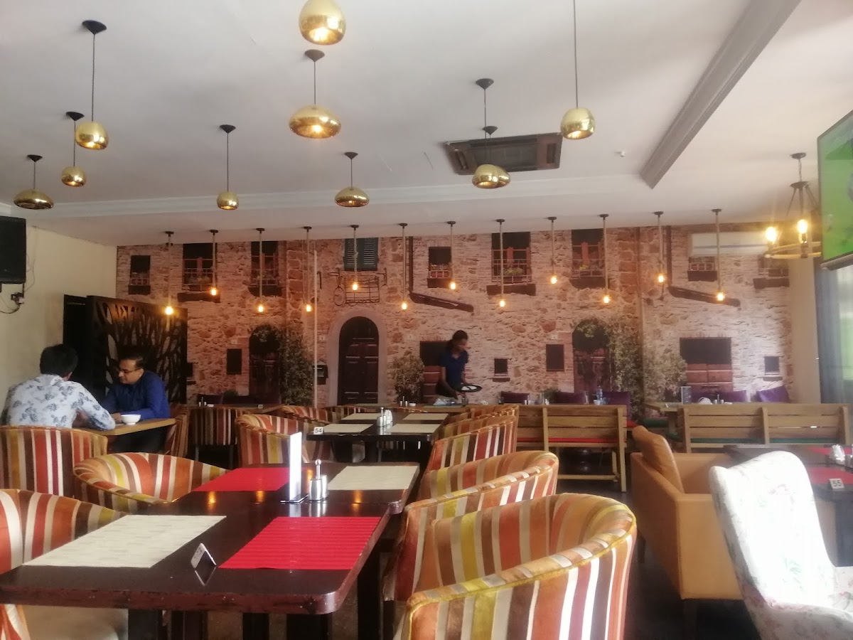 Firengui Restobar - Photo 8