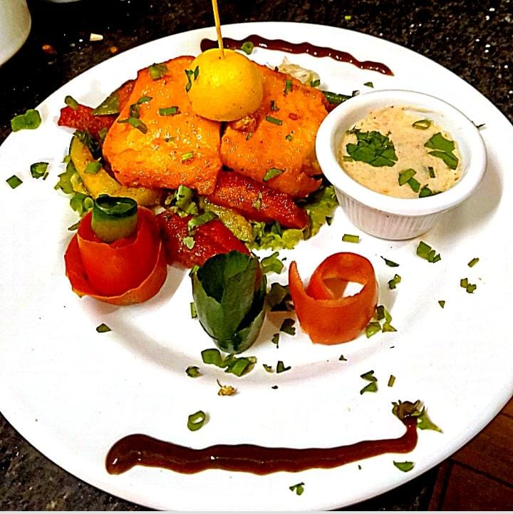 Uptown Cafe & Restaurant - Photo 2