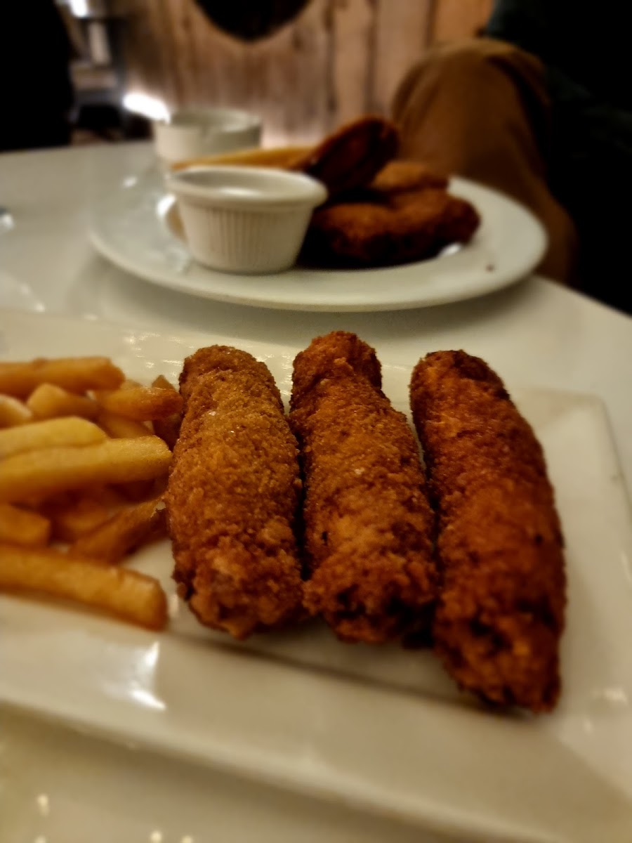 Uptown Cafe & Restaurant - Photo 5