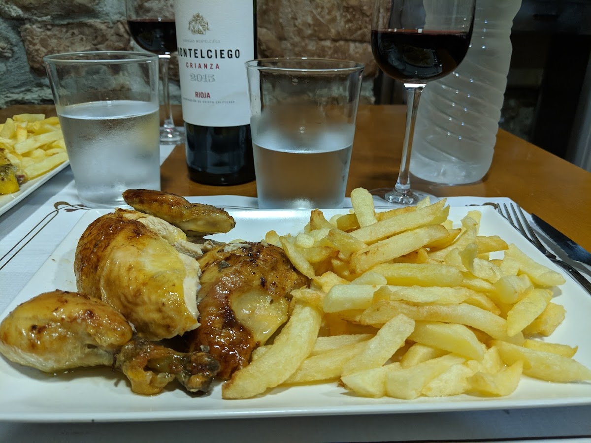 La Cueva Del Pollo - Photo 5