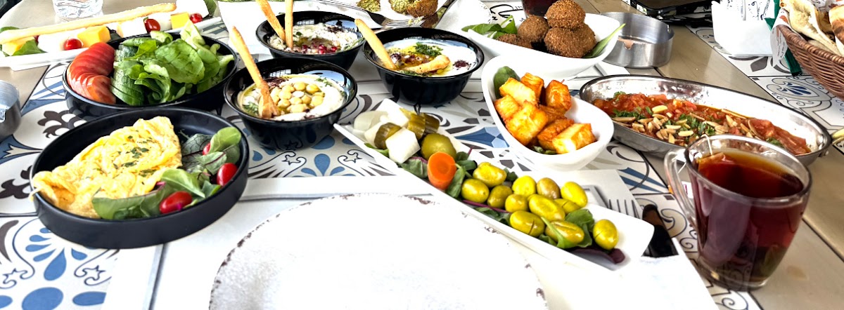 TARAF CAFE - Photo 3