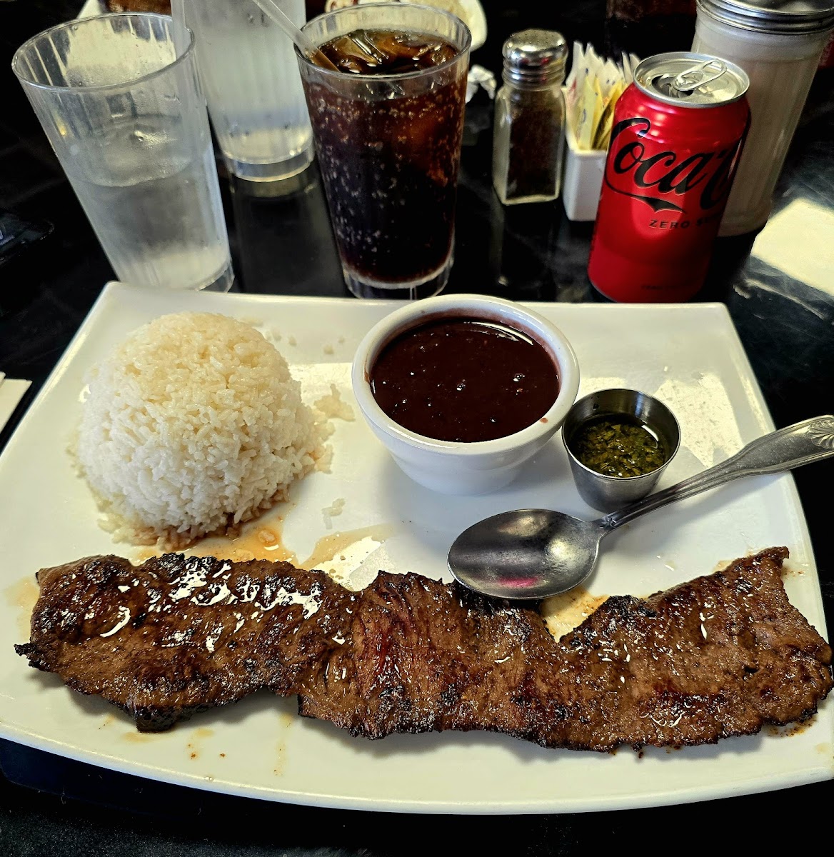 The Latin Bohemia Grill - Photo 5
