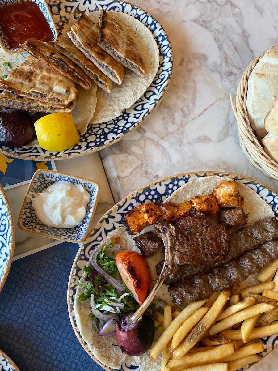 Alshorfah مطعم الشرفة - Photo 7