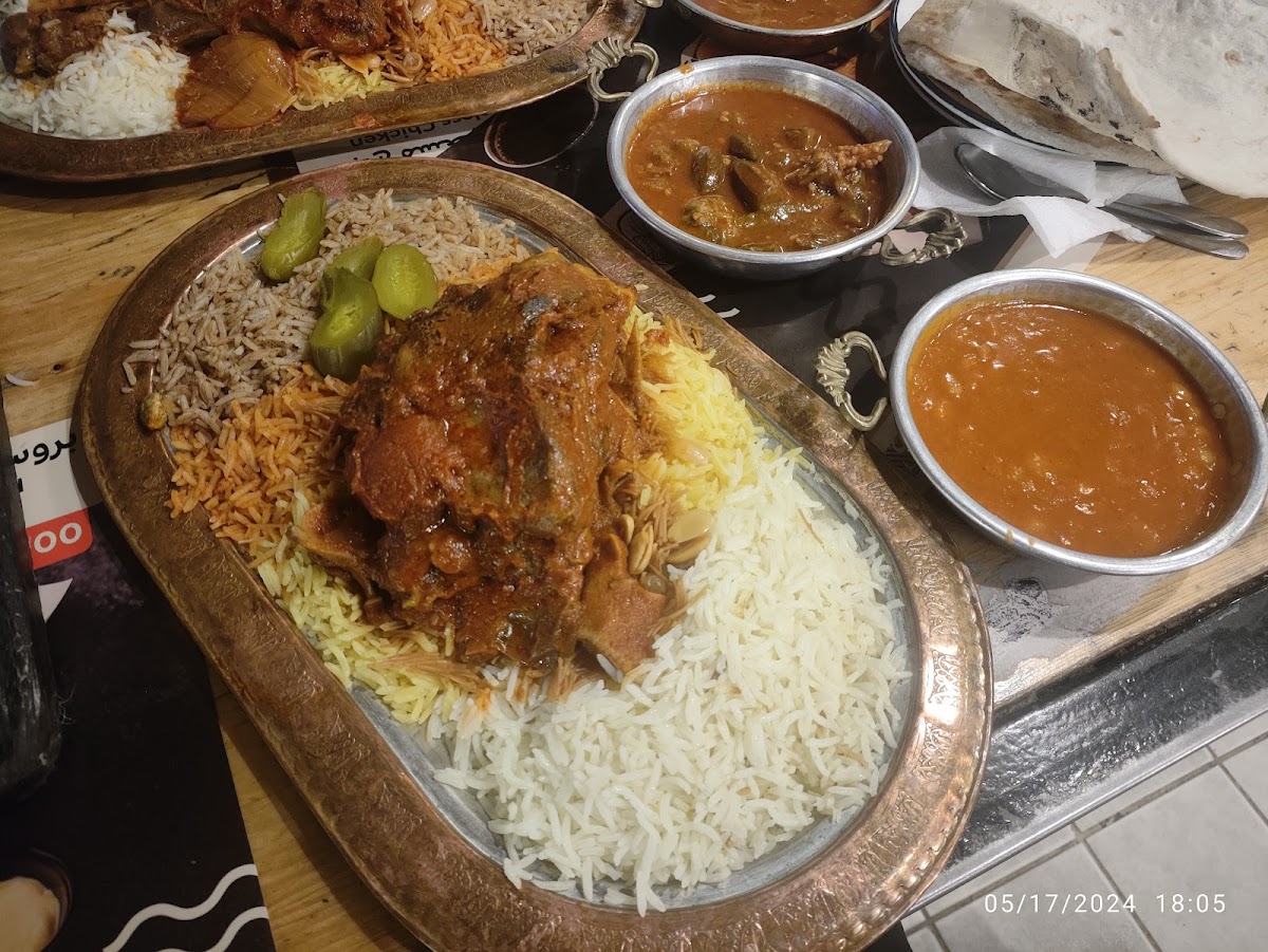 Saj Alreef Restaurant - Karada - Photo 2