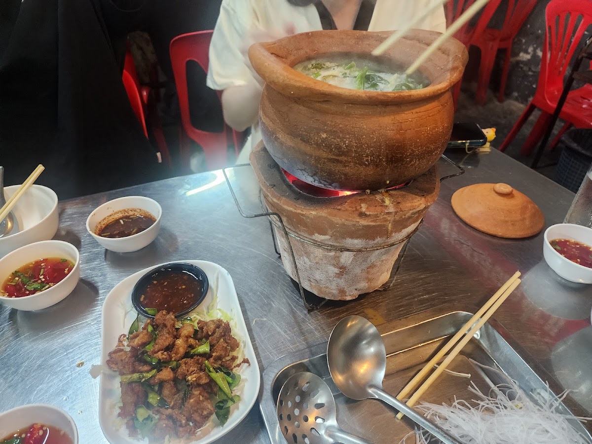 Chim Chum Suthiporn - Photo 3