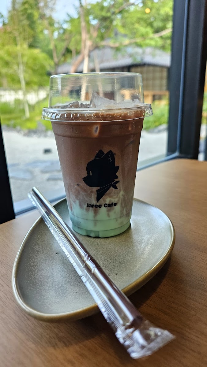 Jaree Cafe - Photo 9