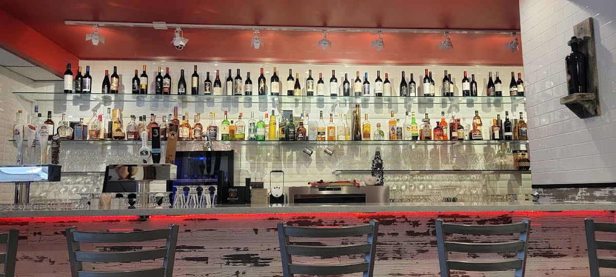 Harry's Diner at Interstate - Photo 9