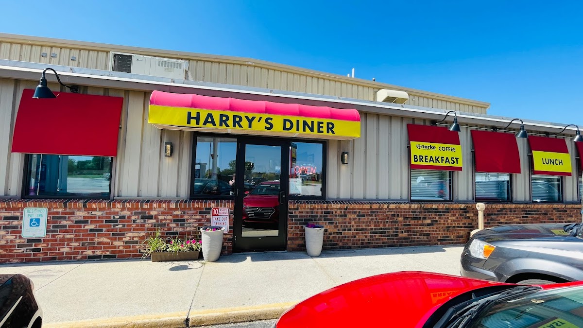Harry's Diner at Interstate - Photo 8