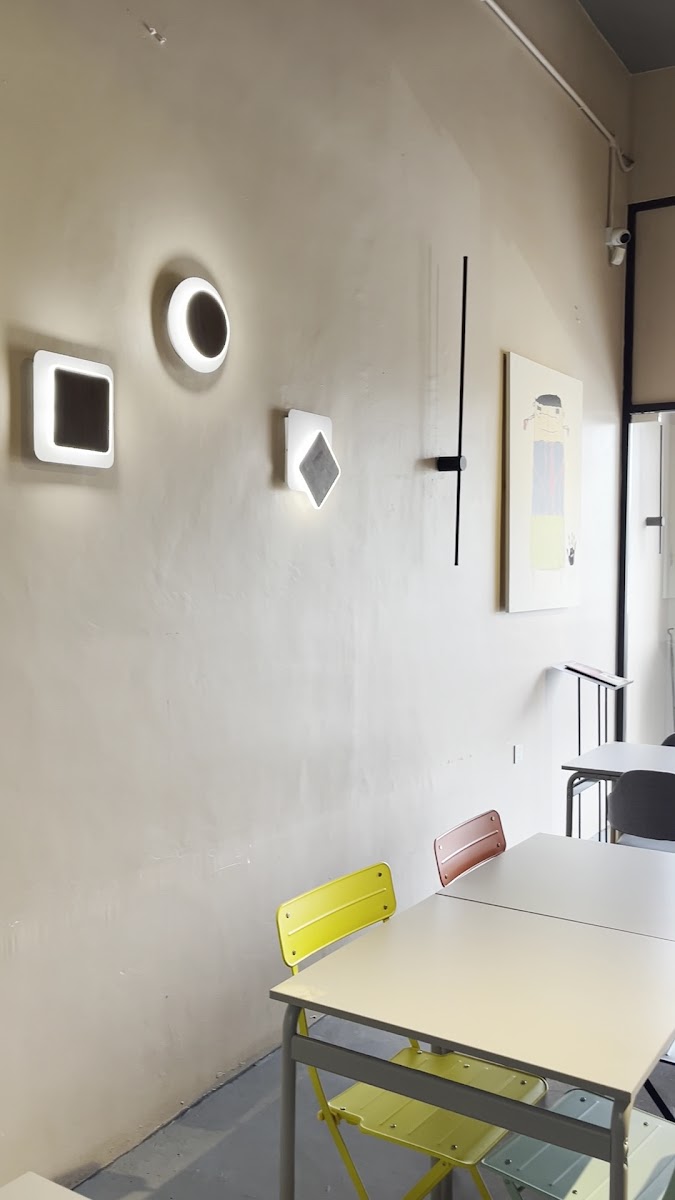 LOCH Cafe - Photo 1
