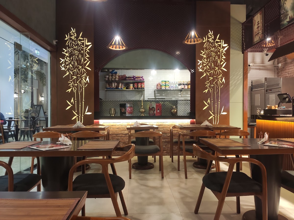 Toki restaurant Asian food & sushi