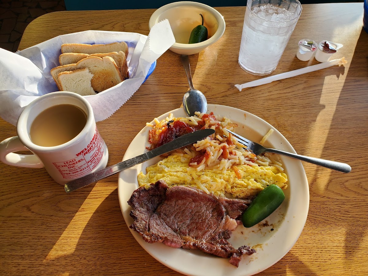 Marli's Grille - Photo 9