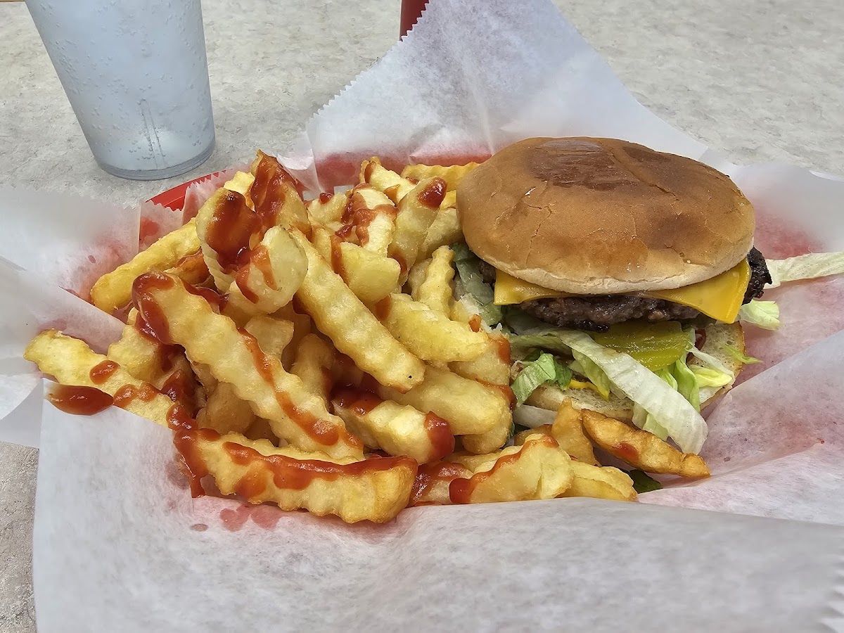 Marli's Grille - Photo 3