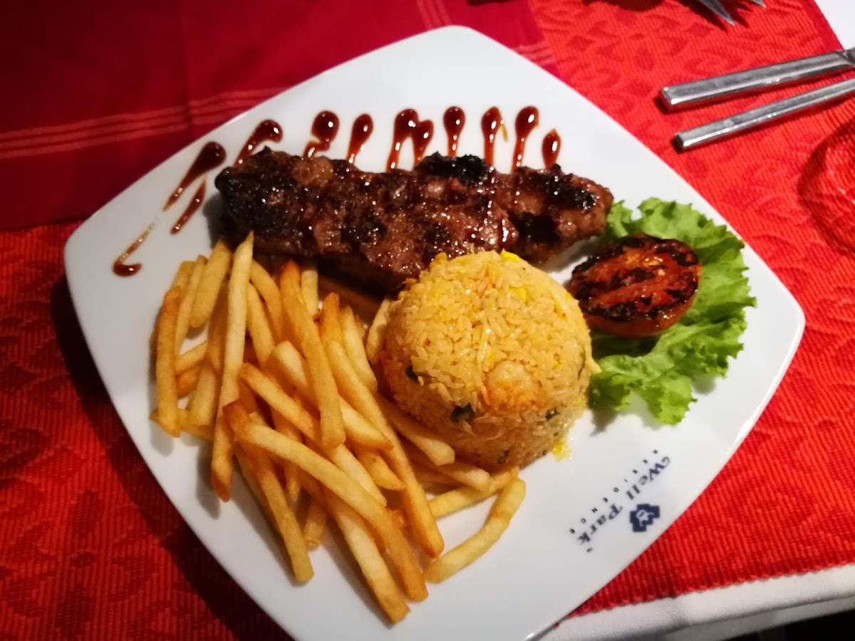 Mohora Restaurant - Photo 4