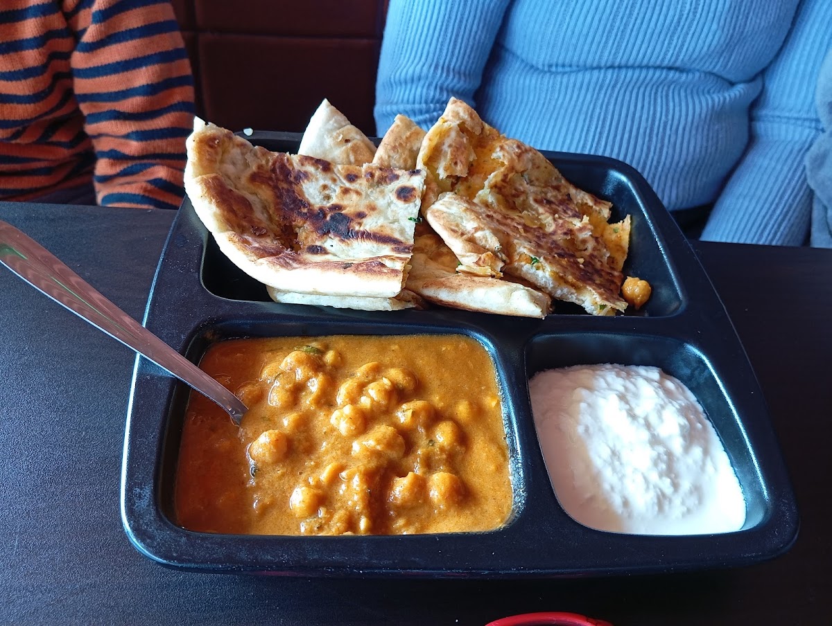 Mom's Kitchen Restaurant and Dhaba - Photo 8