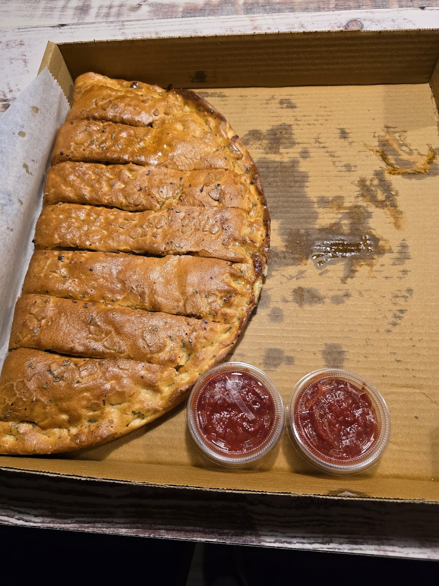 Alba-Golden Pizza Cafe - Photo 2