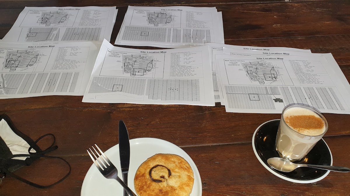 Erb 'N' Flo Breakfast & Coffee Bar - Photo 8