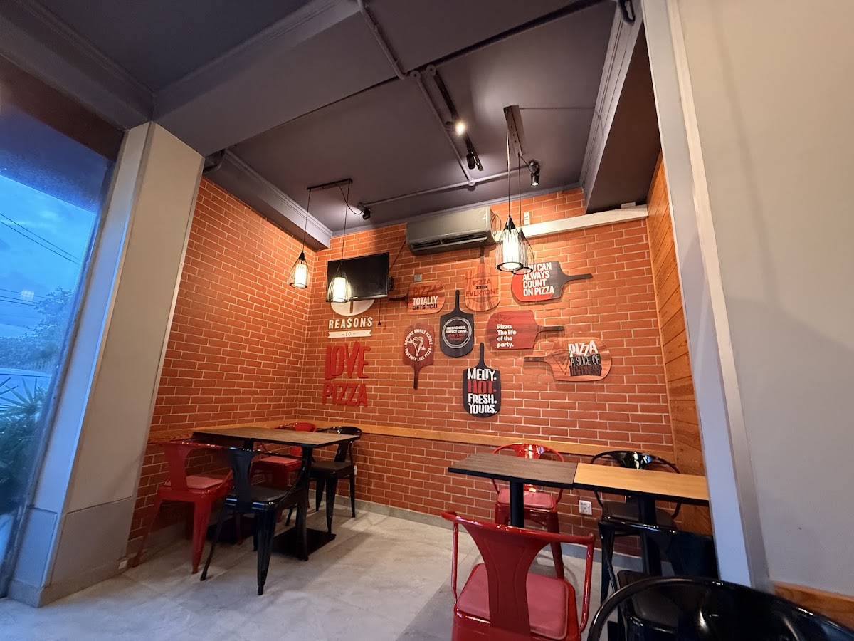 Pizza Hut - Kochchikade - Photo 2