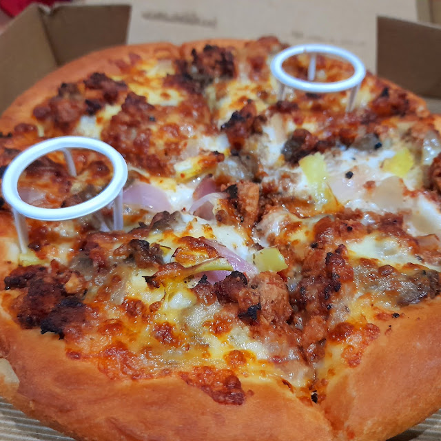 Deviled Chicken Pizza