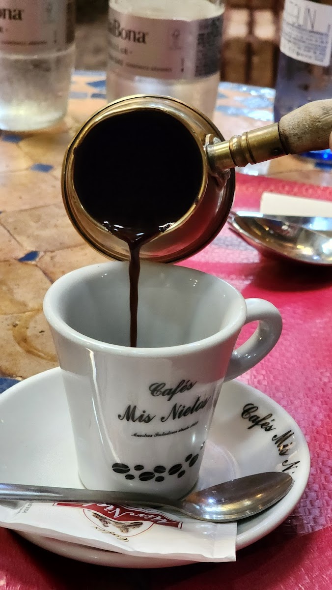 Tea Room - Photo 9