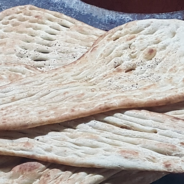 Qandhari Naan Bread