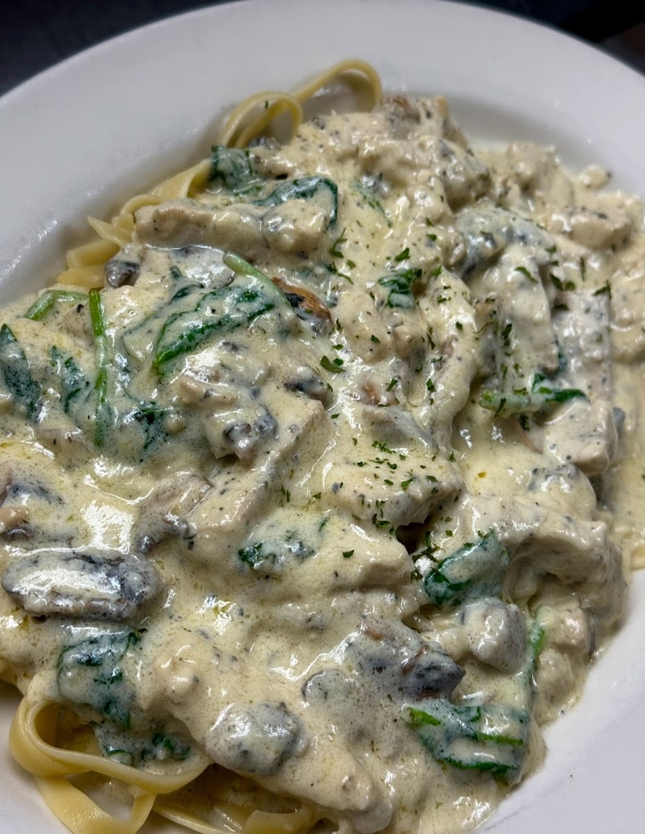Vetoni’s Authentic Italian Restaurant & Bar - Photo 3